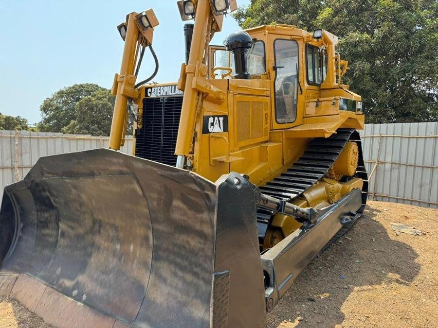 A Caterpillar D8 bulldozer held by LAMM Investment Company.